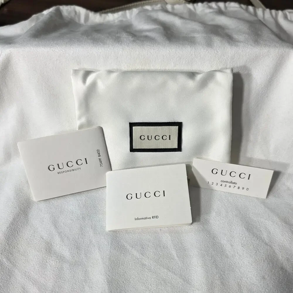 Gucci GG Marmont Taupe Chevron Leather Credit Card Holder Wallet, Dust Bag & Box - Picture 15 of 16